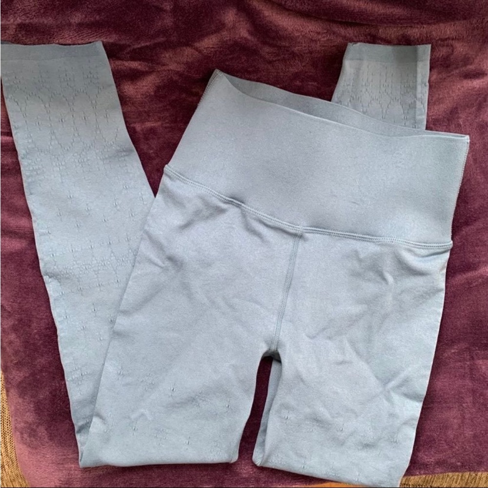 Fabletics Cloud Set - Long Sleeve Compression And… - image 2